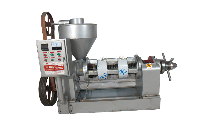 Automatic temperature control oil press