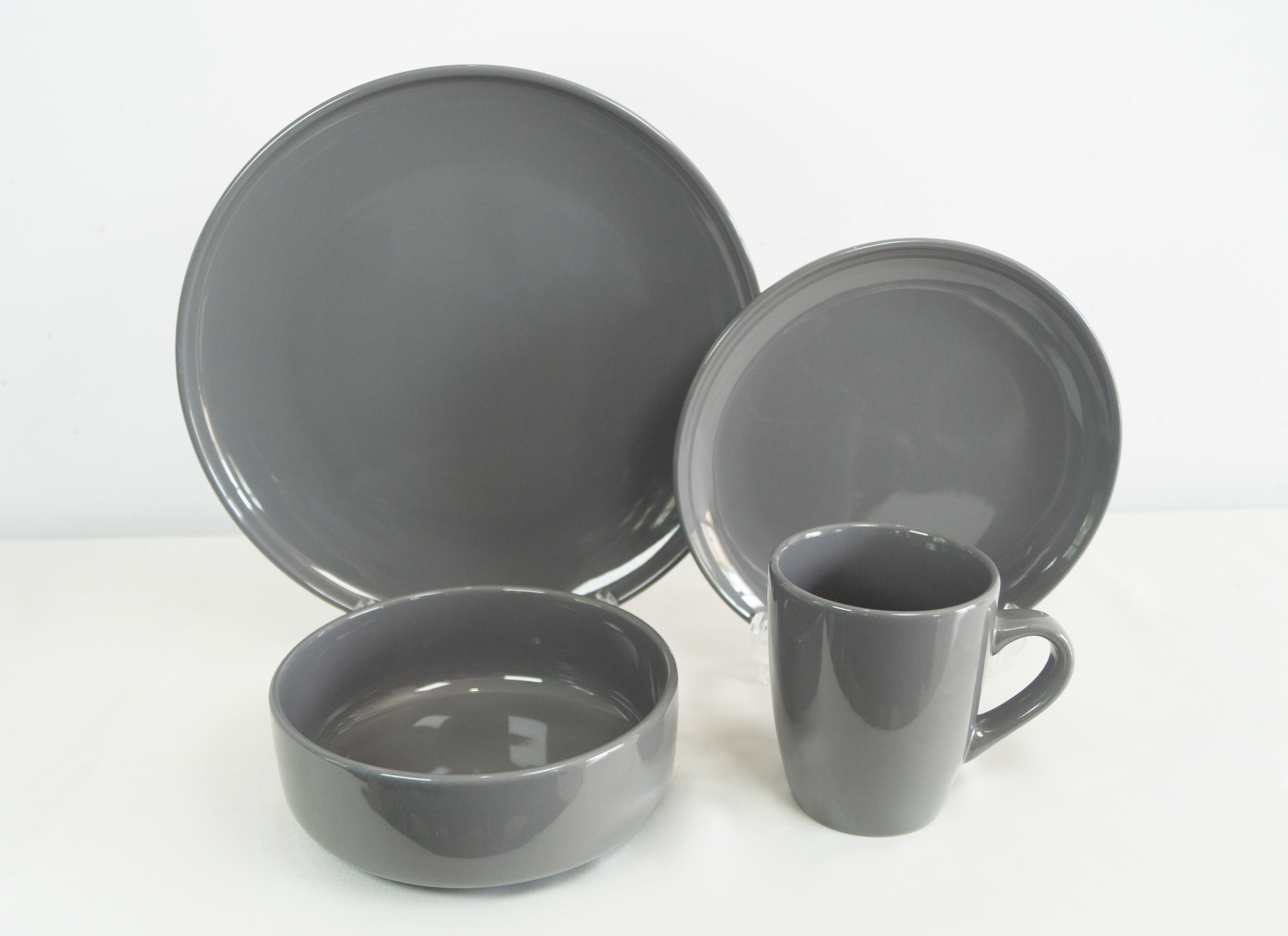 16pc dinnerware set