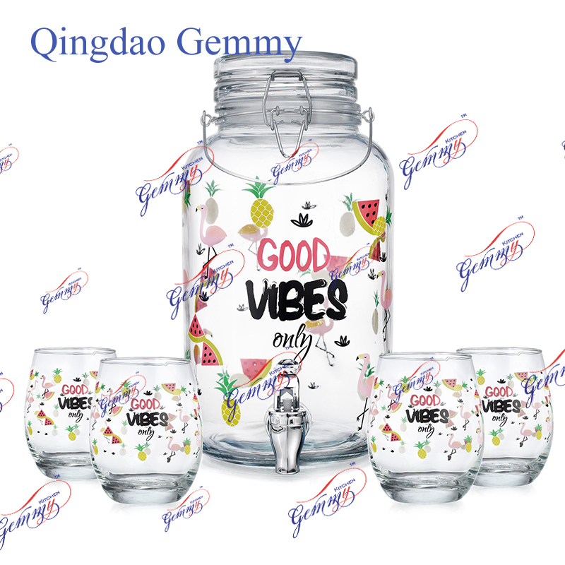 Glass beverage dispenser