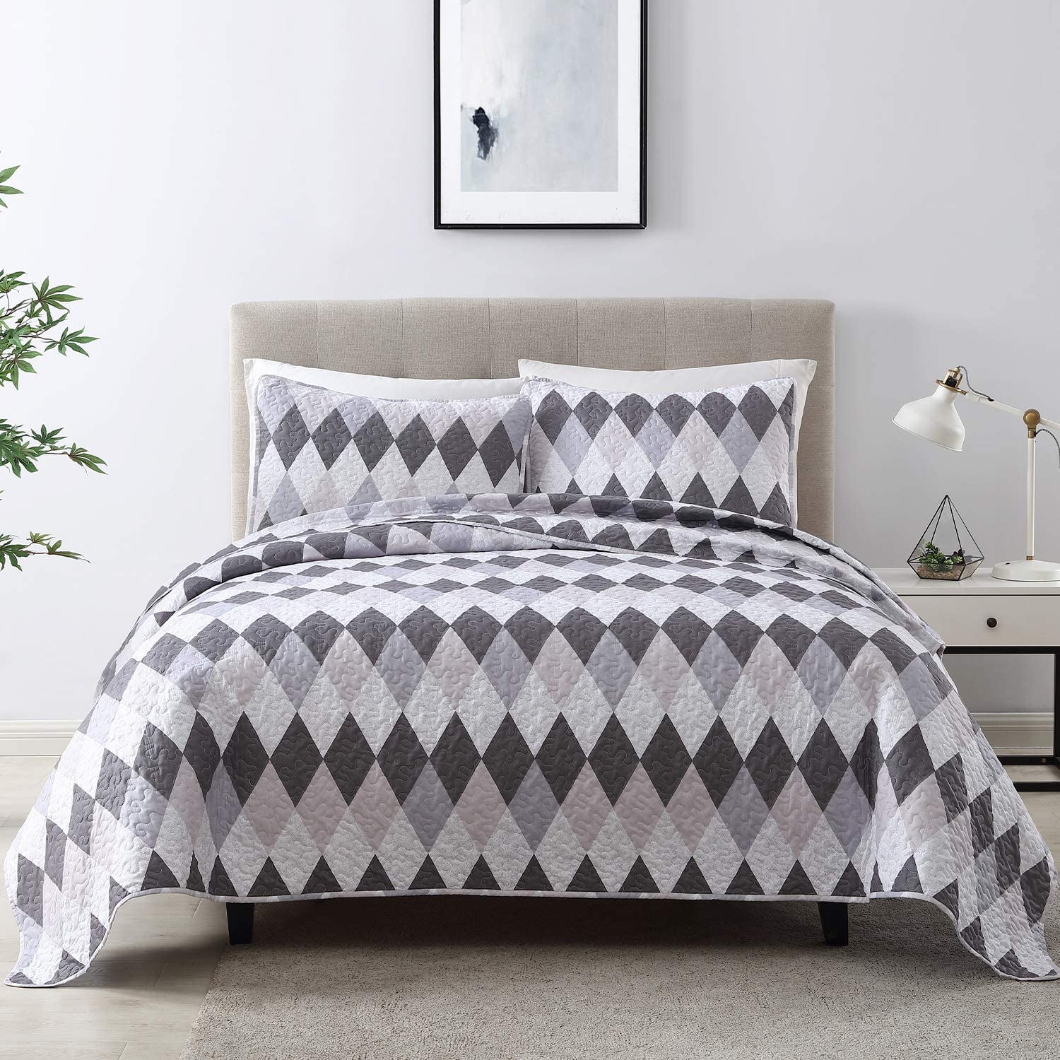 Lightweight Microfiber Coverlet Modern Style Stitched Quilt Pattern Bedspread Set