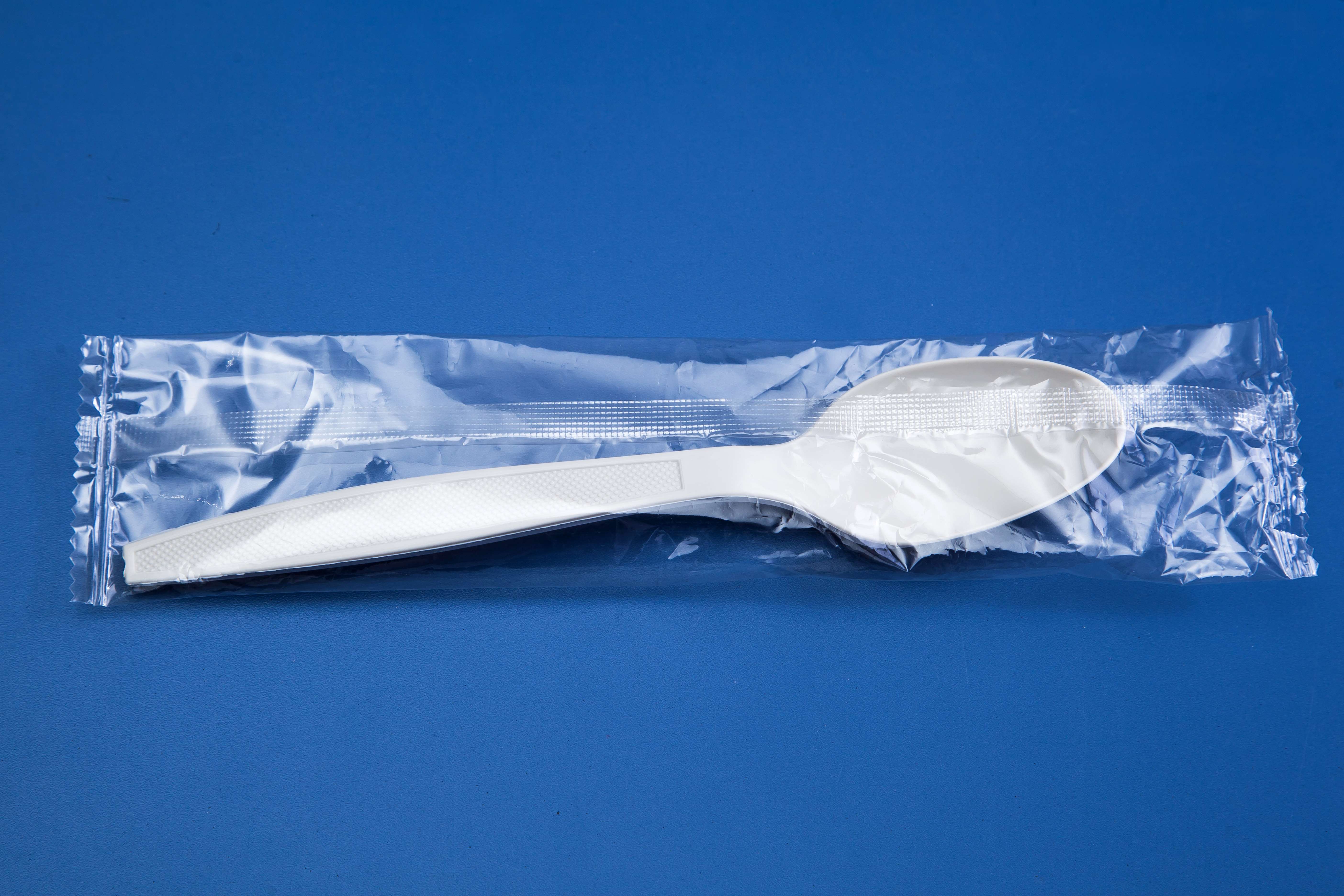 Individually wrapped cutlery