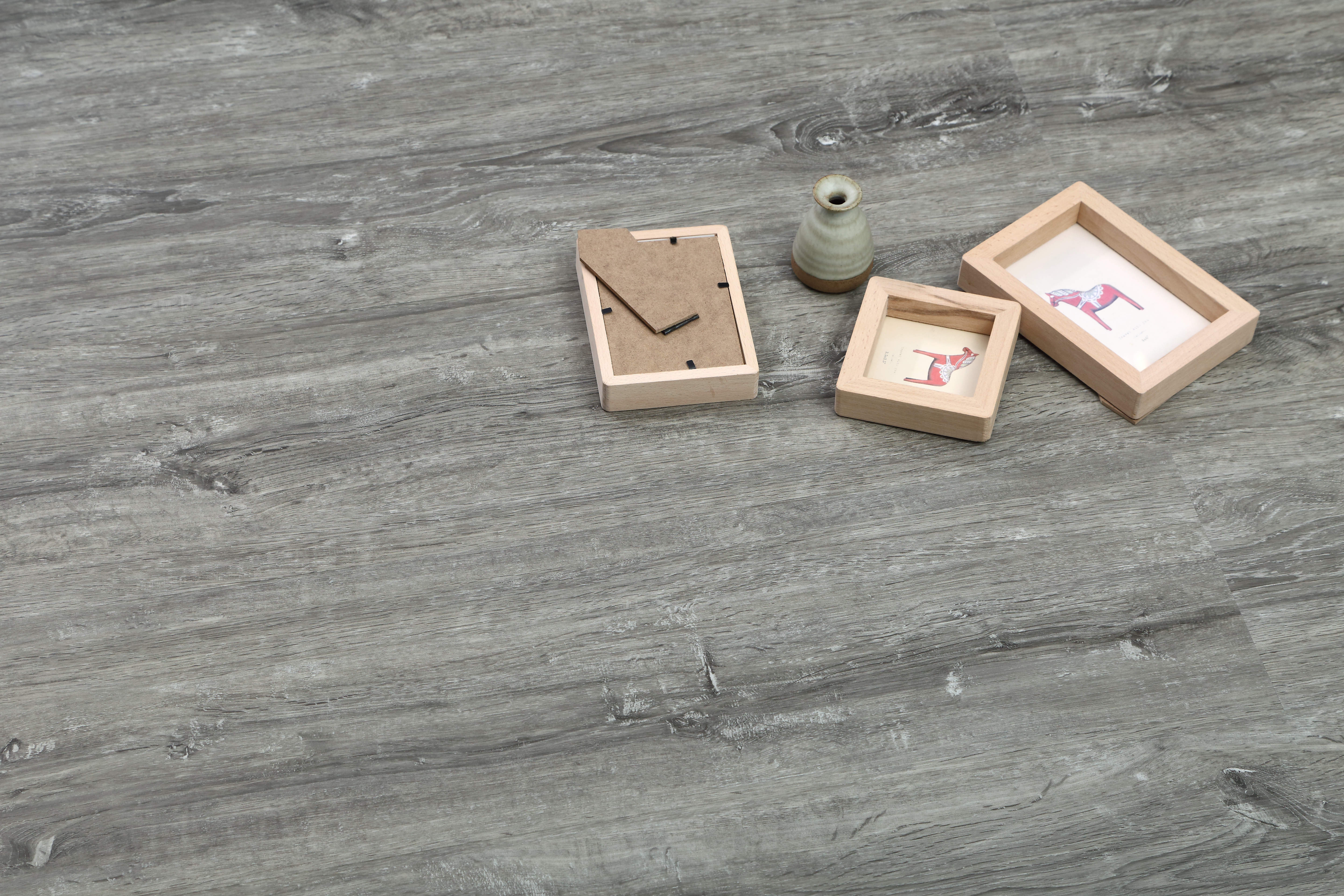 Vinyl floor