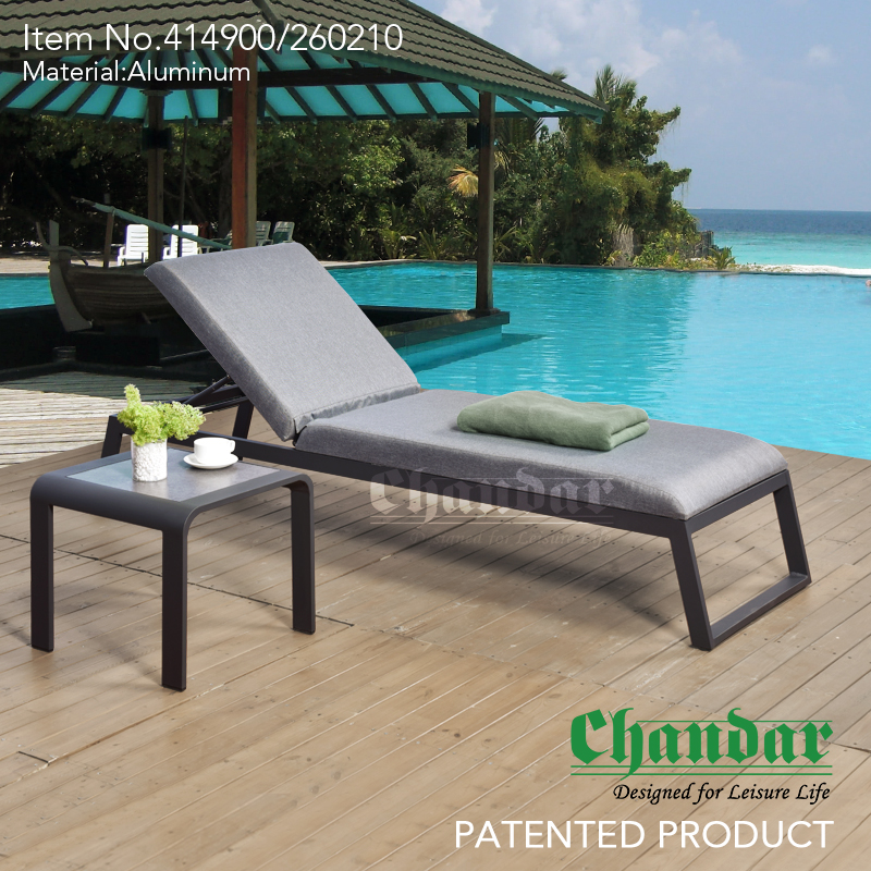 Outdoor furniture Sun Reclining Chaise Lounge Garden furniture Waterproof Sun Lounger in Aluminium Side Table