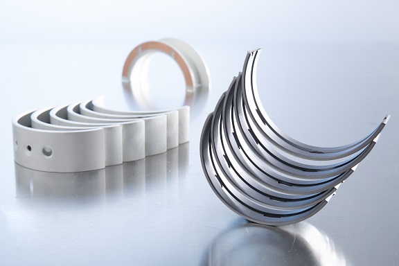 Engine bearing