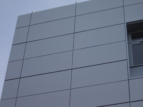Aluminum composite material