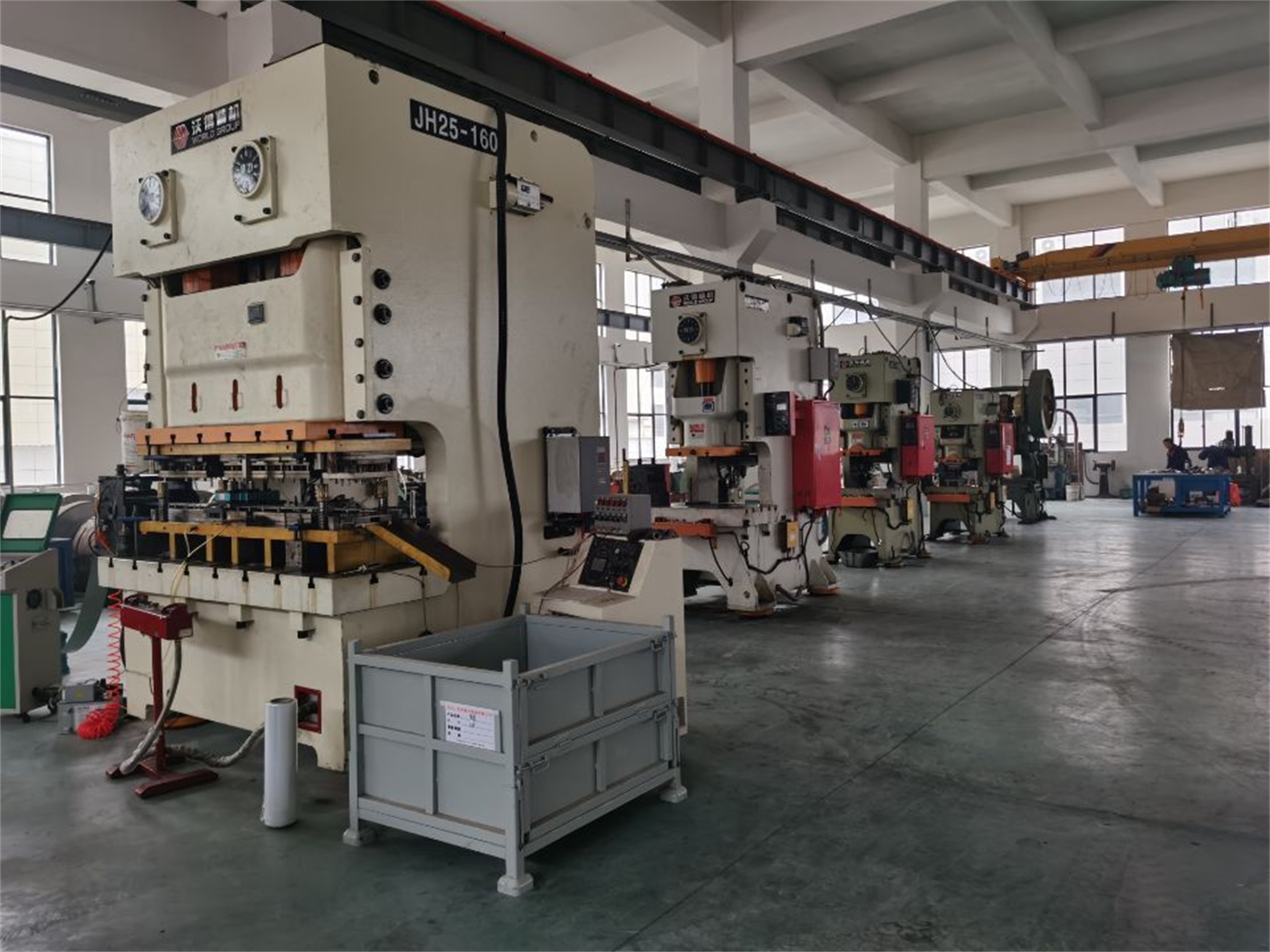 Hangzhou Lianli Electric Co., Ltd. – plastic-coated hoses 3