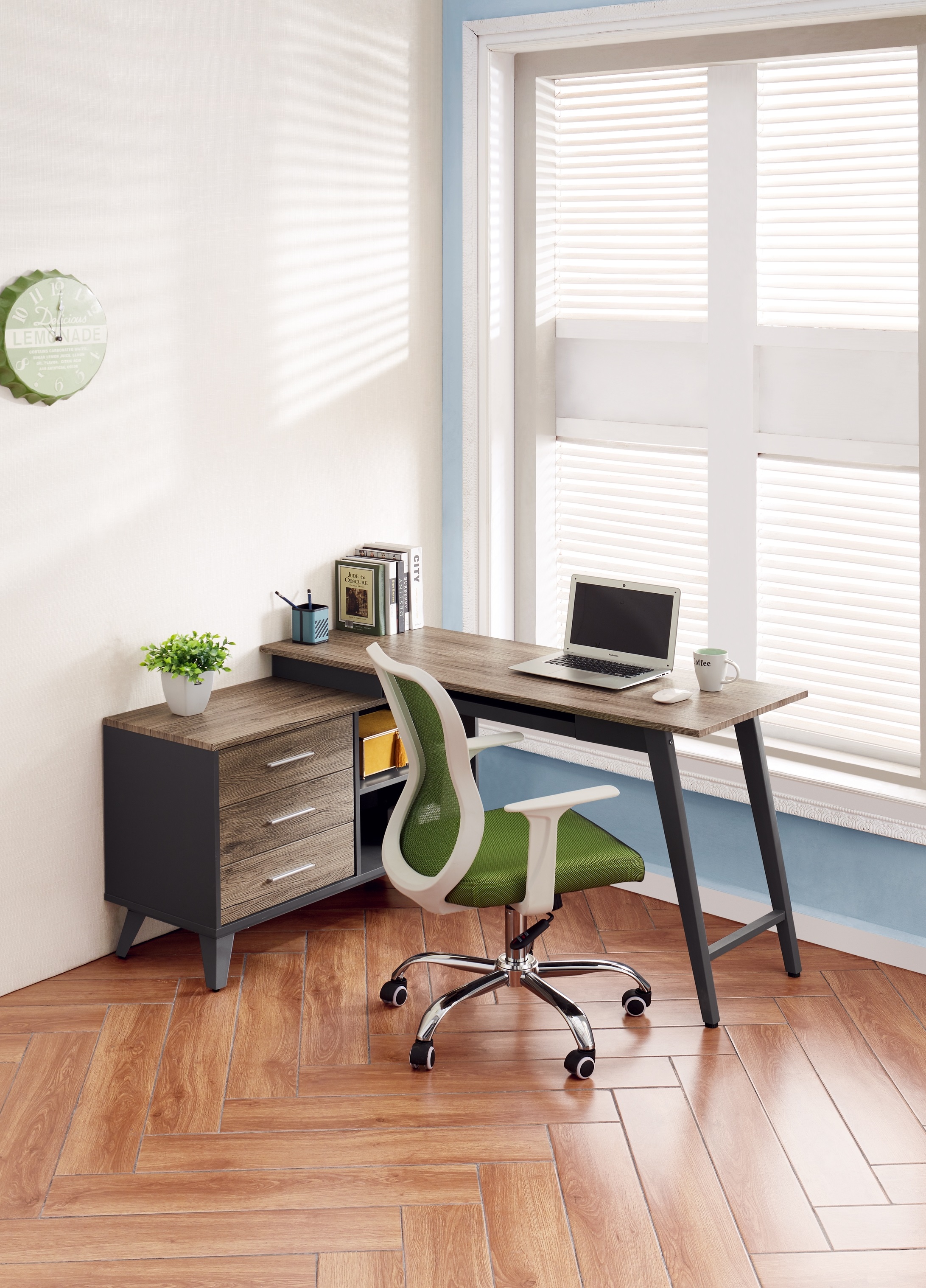 computer desk