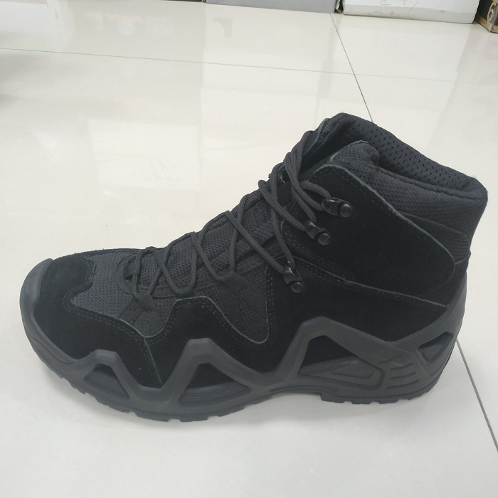 Waterproof outdoor shoes