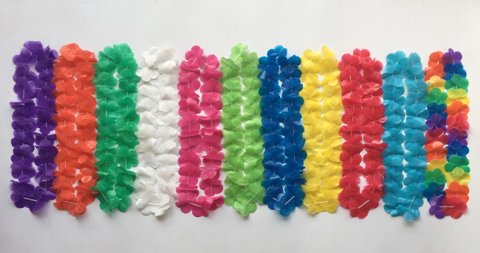 plastic lei