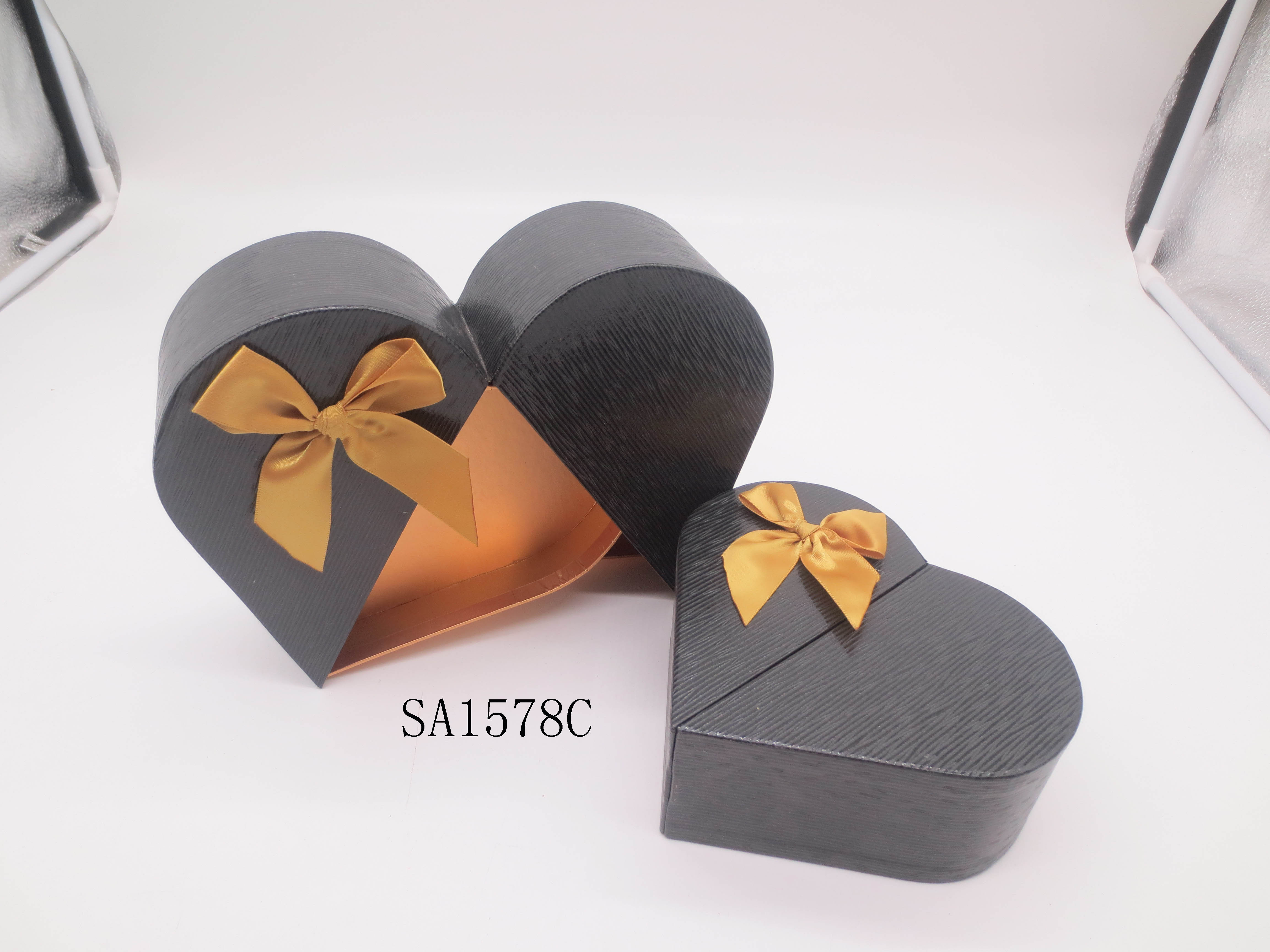 Double-layer combined gift box