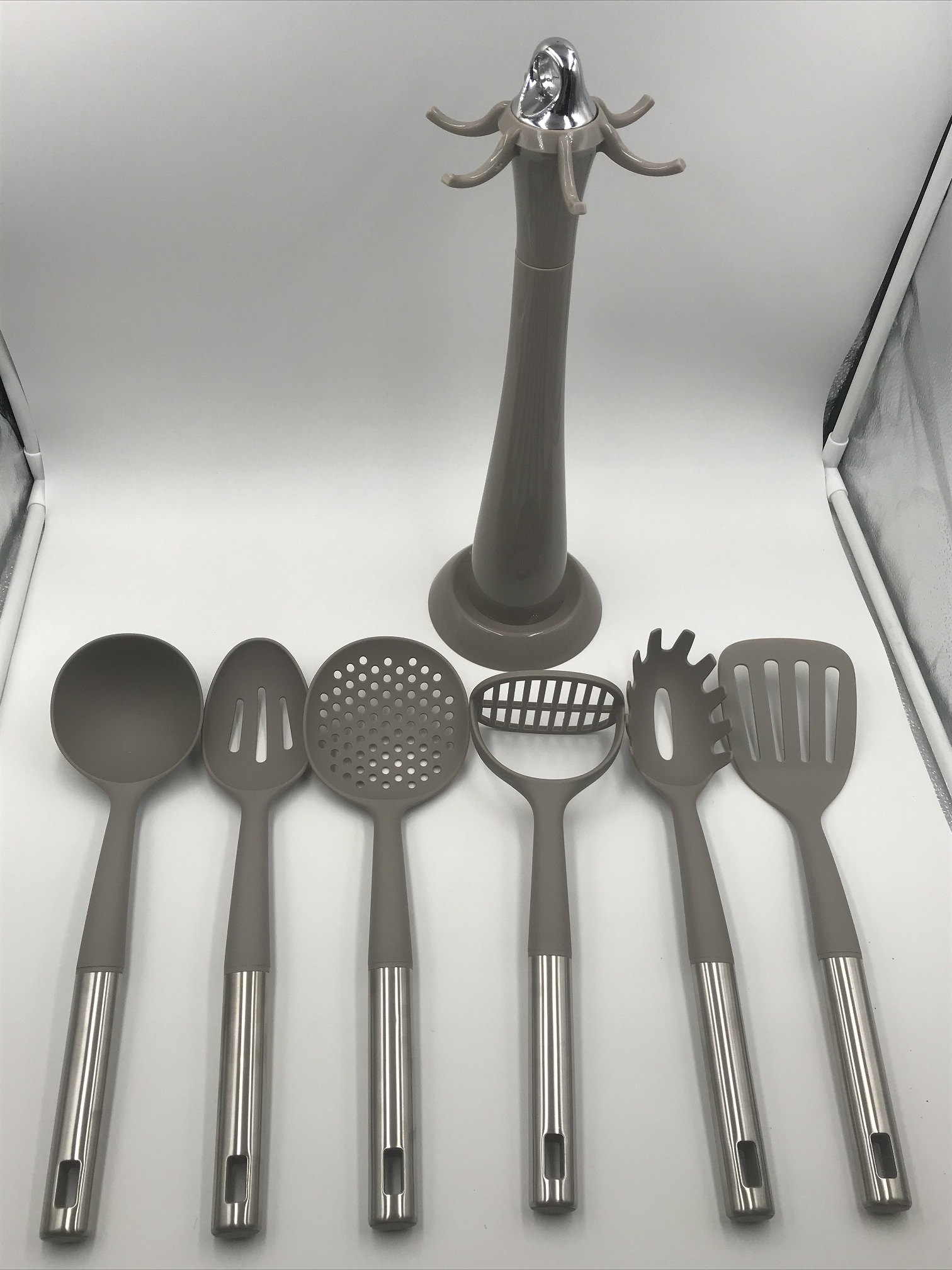 7 Pieces kitchen Utensils set