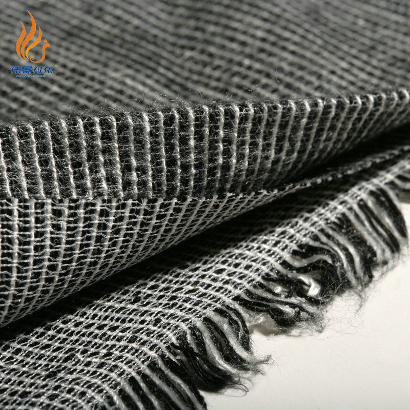 Weft insert interlining