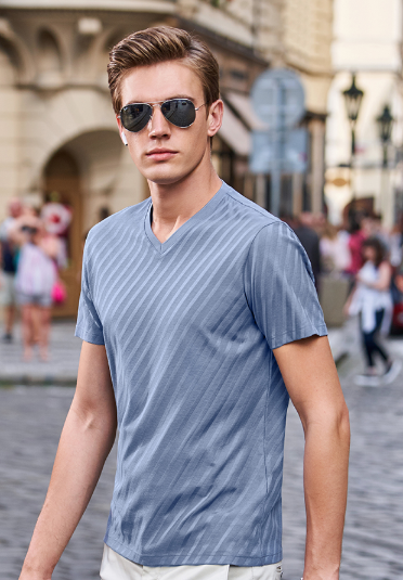mens V neck t-shirt