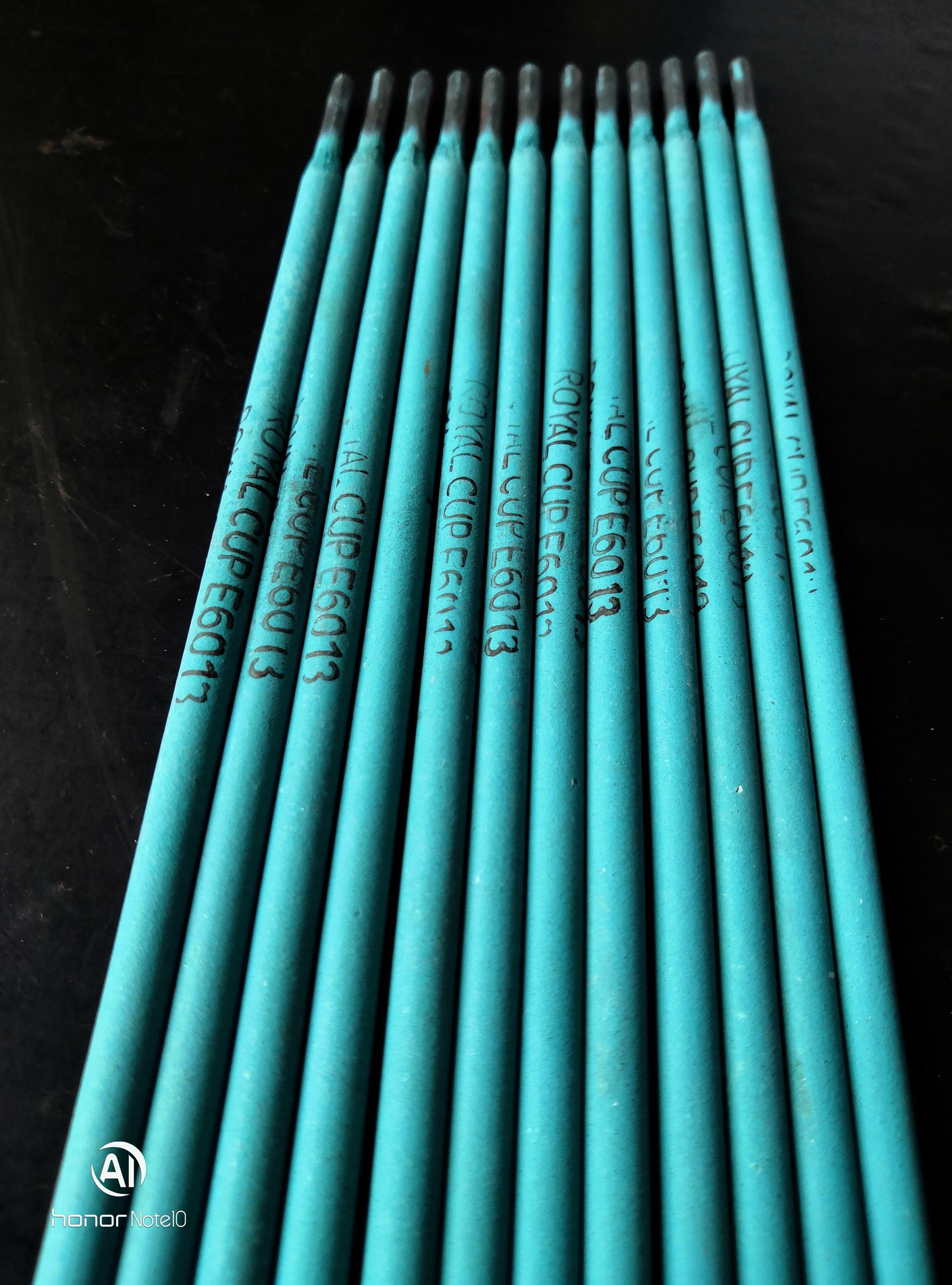 Low smoke E6013 welding electrode