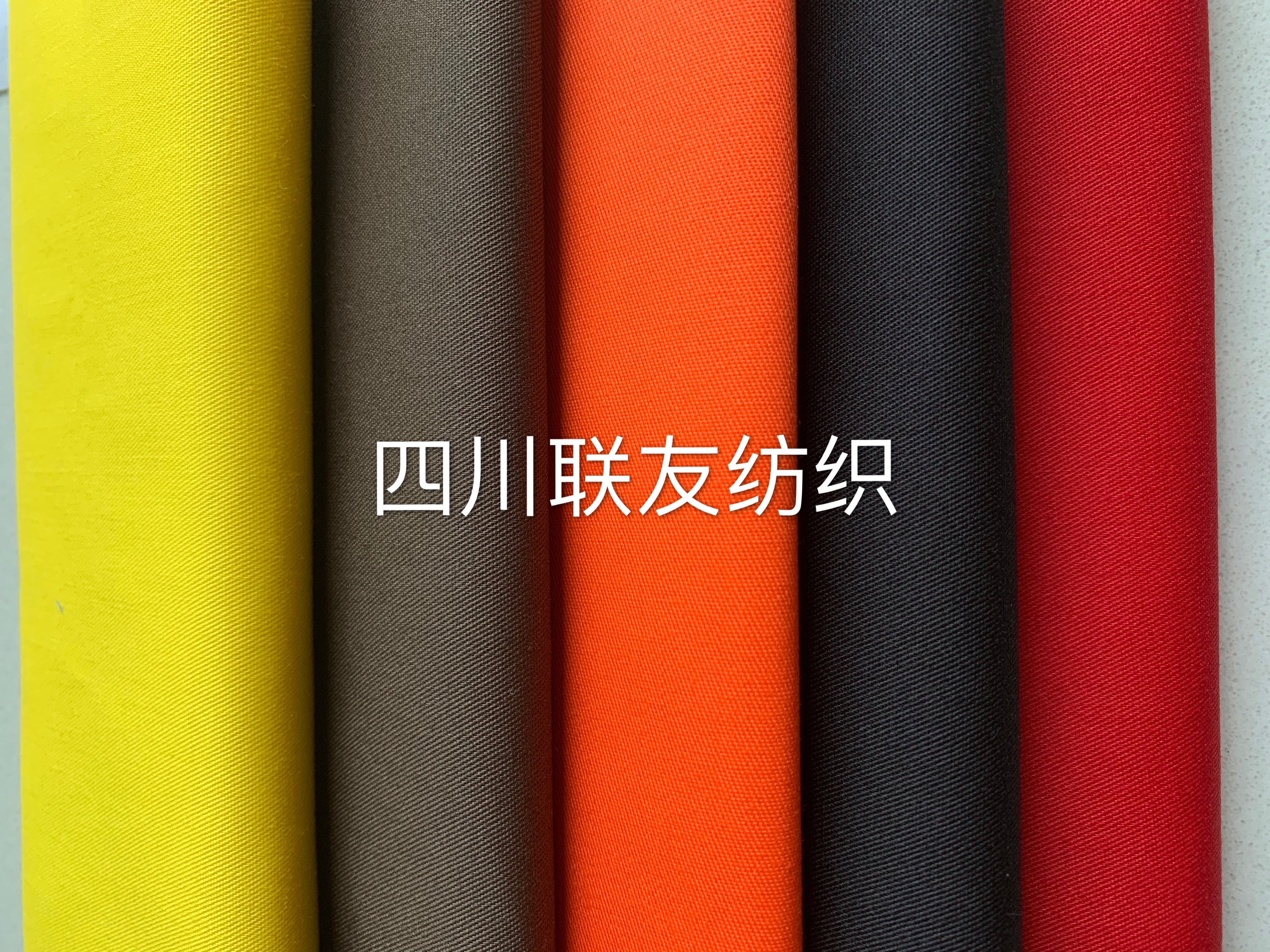 Sichuan Lianyou Textile Import and Export Trading Co., Ltd – vestido de noche 3