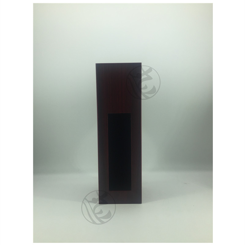 DALIAN BLOSSOM INTERNATIONAL TRADING CO.,LTD – portarretrato 3