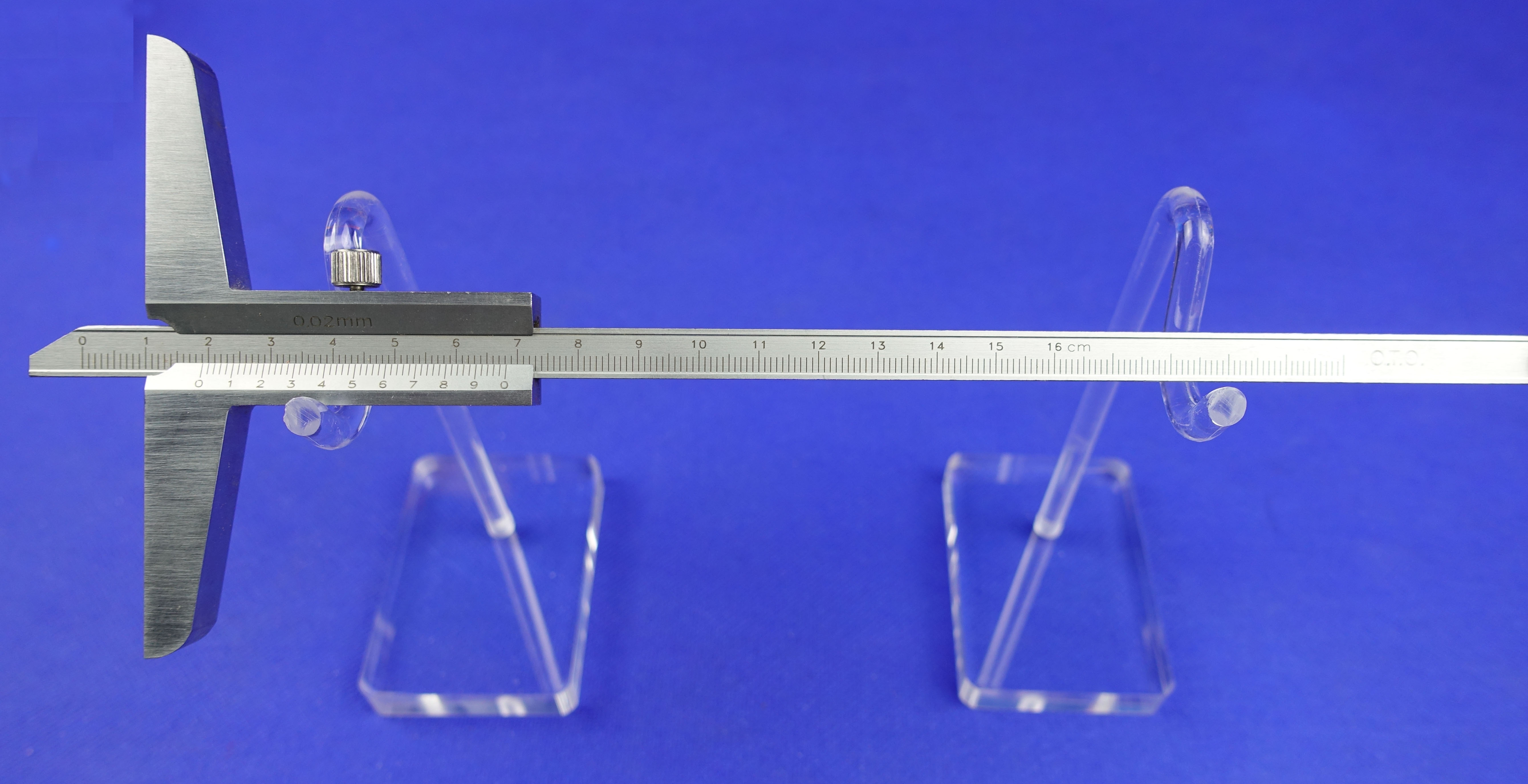 Depth gauge