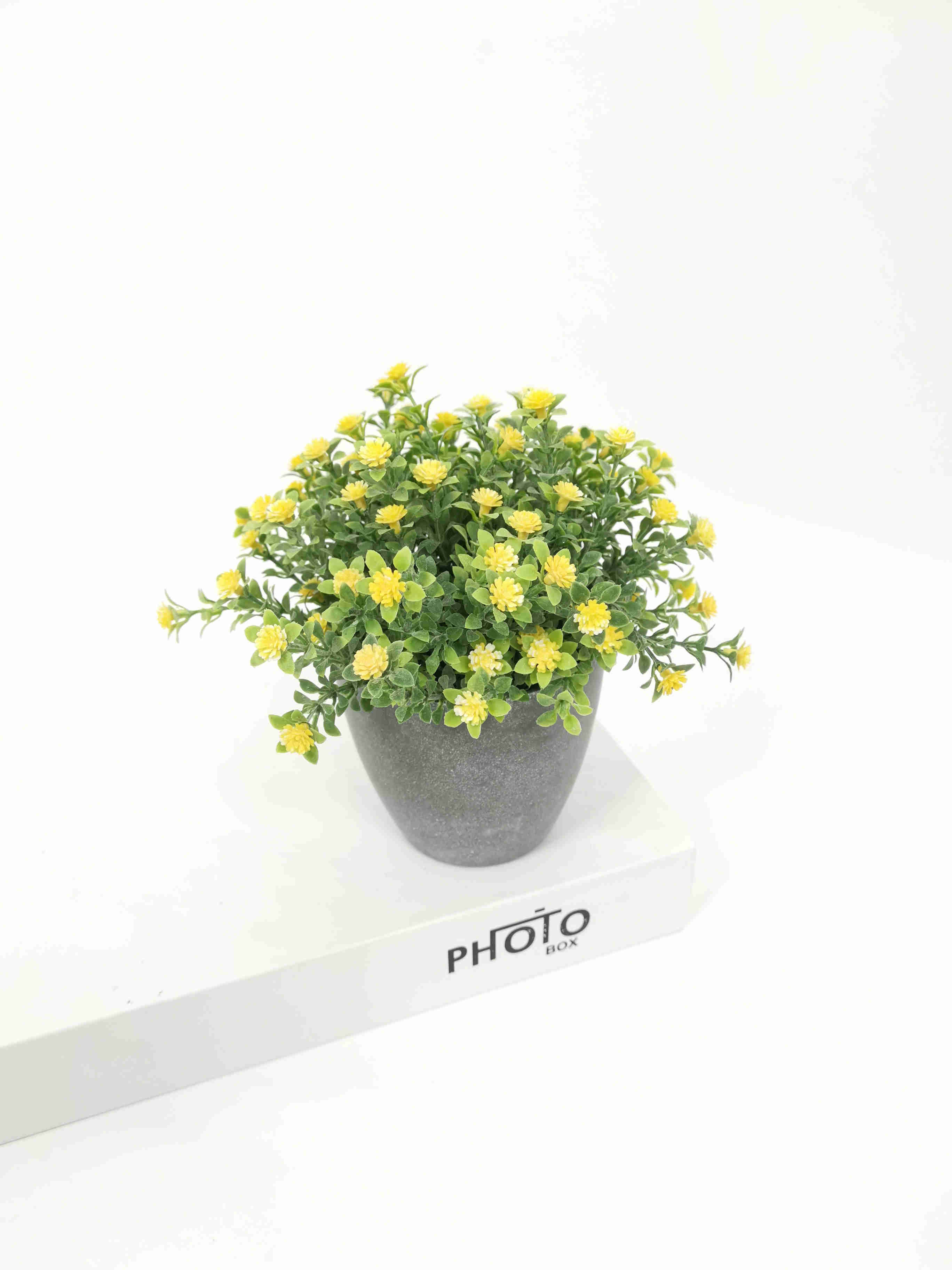 Artificial potted plant