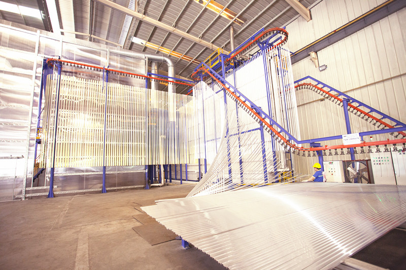 Full automatic vertical powder coating line for aluminum profiles