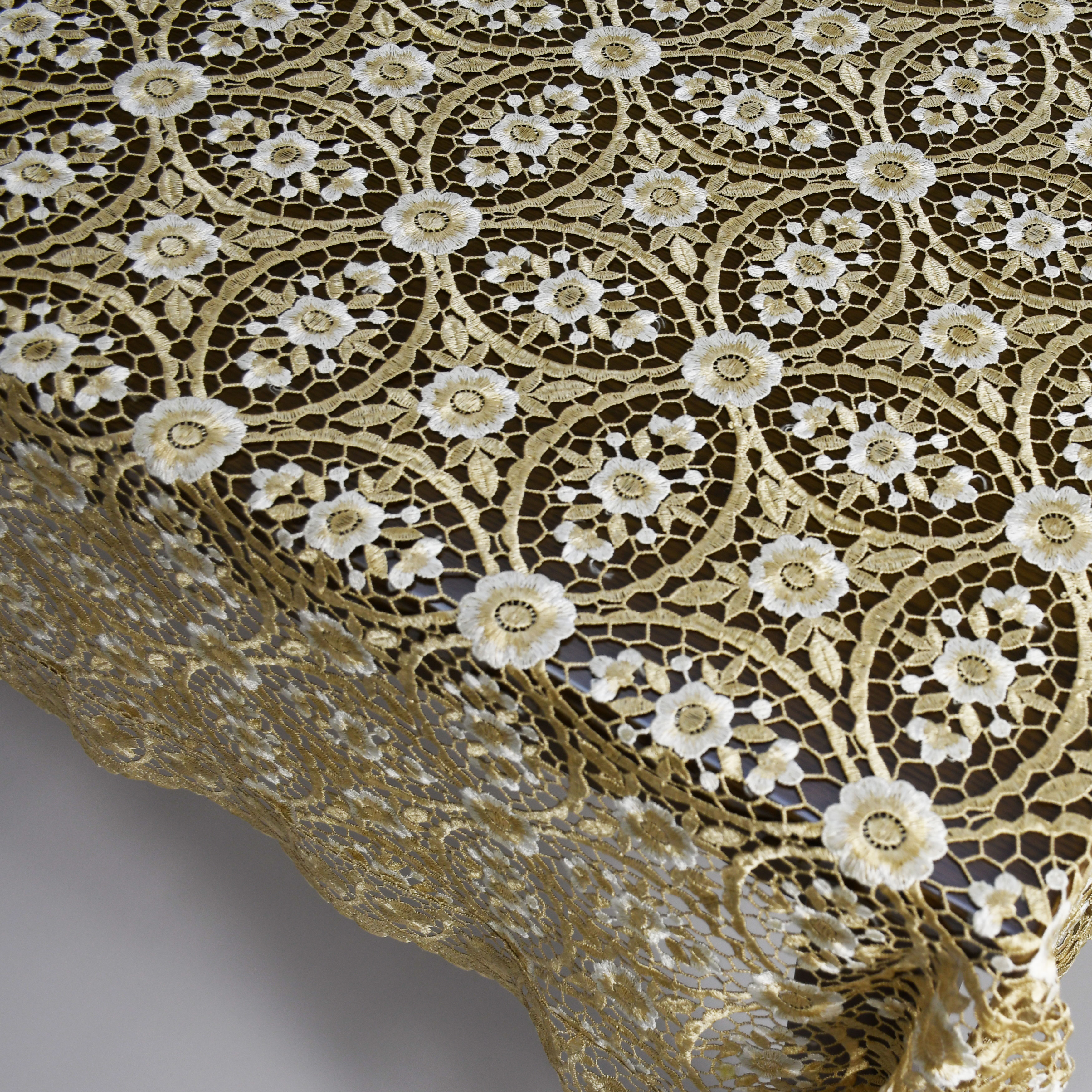 Embroideried table cloth