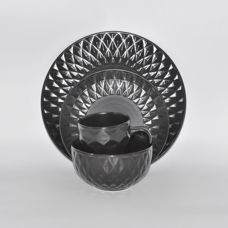 2021 Embossed Stoneware Sets Customized Ceramic Dinnerware Sets
