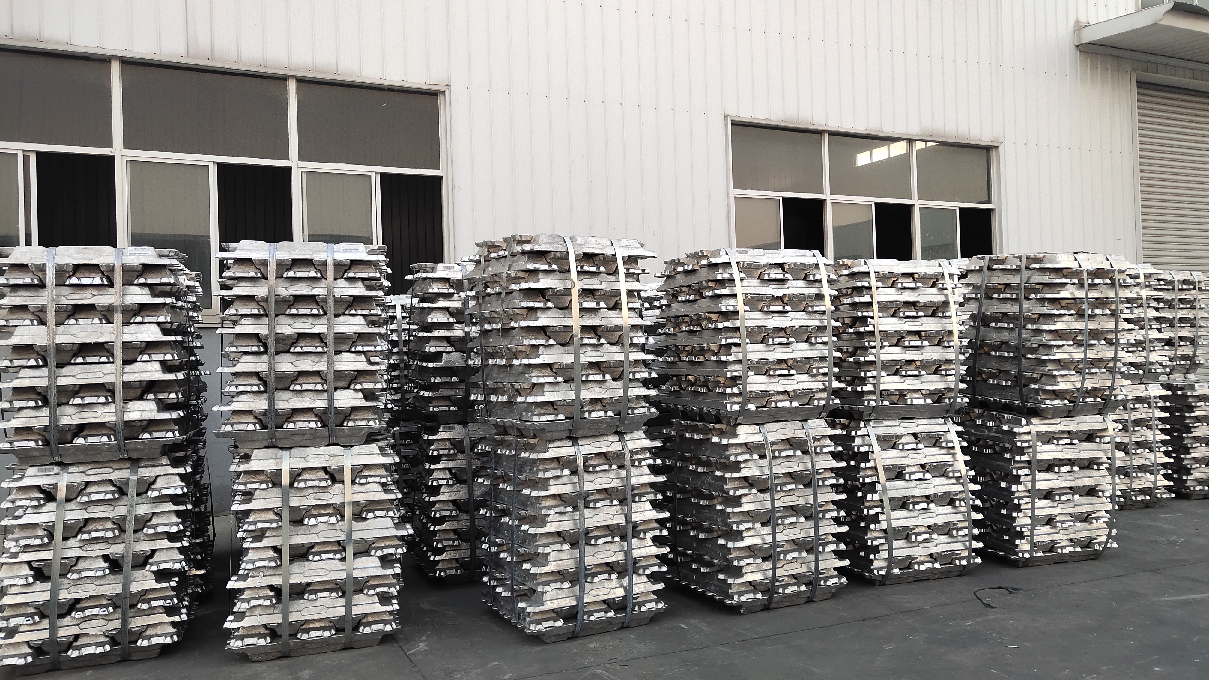 Jiangsu Xingyang Aluminum Technology Co., Ltd. – handle 3
