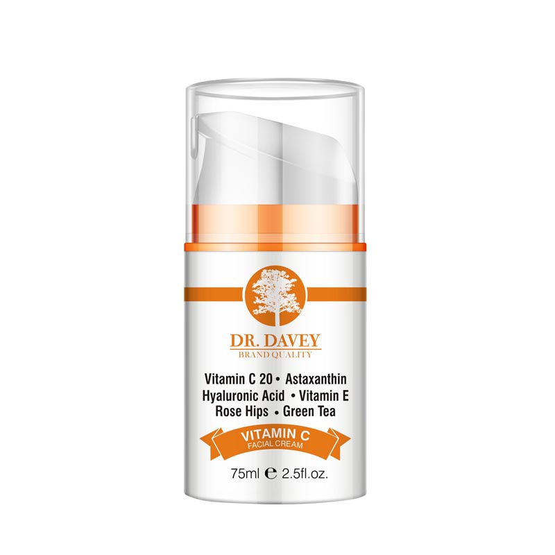 VITAMIN C FACIAL CREAM Vitamin C 20 Astaxanthin Hyaluronic Acid Vitamin E Rose Hips . Green Tea MOISTURIZER Cream