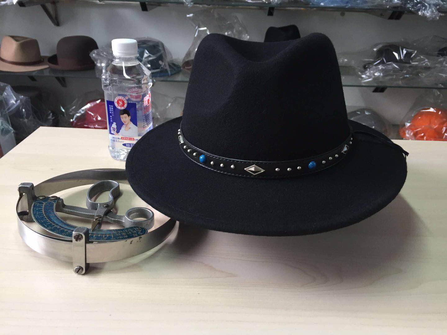 DINGXING LONGXING HAT MAKING CO LTD – vestido de noche 3
