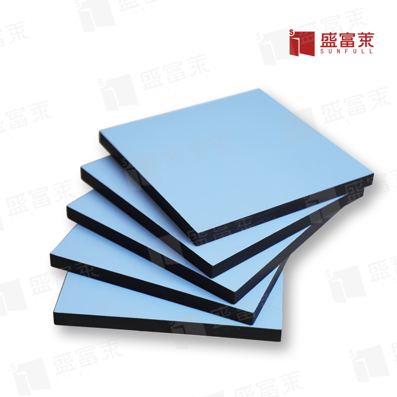 Compact Laminate