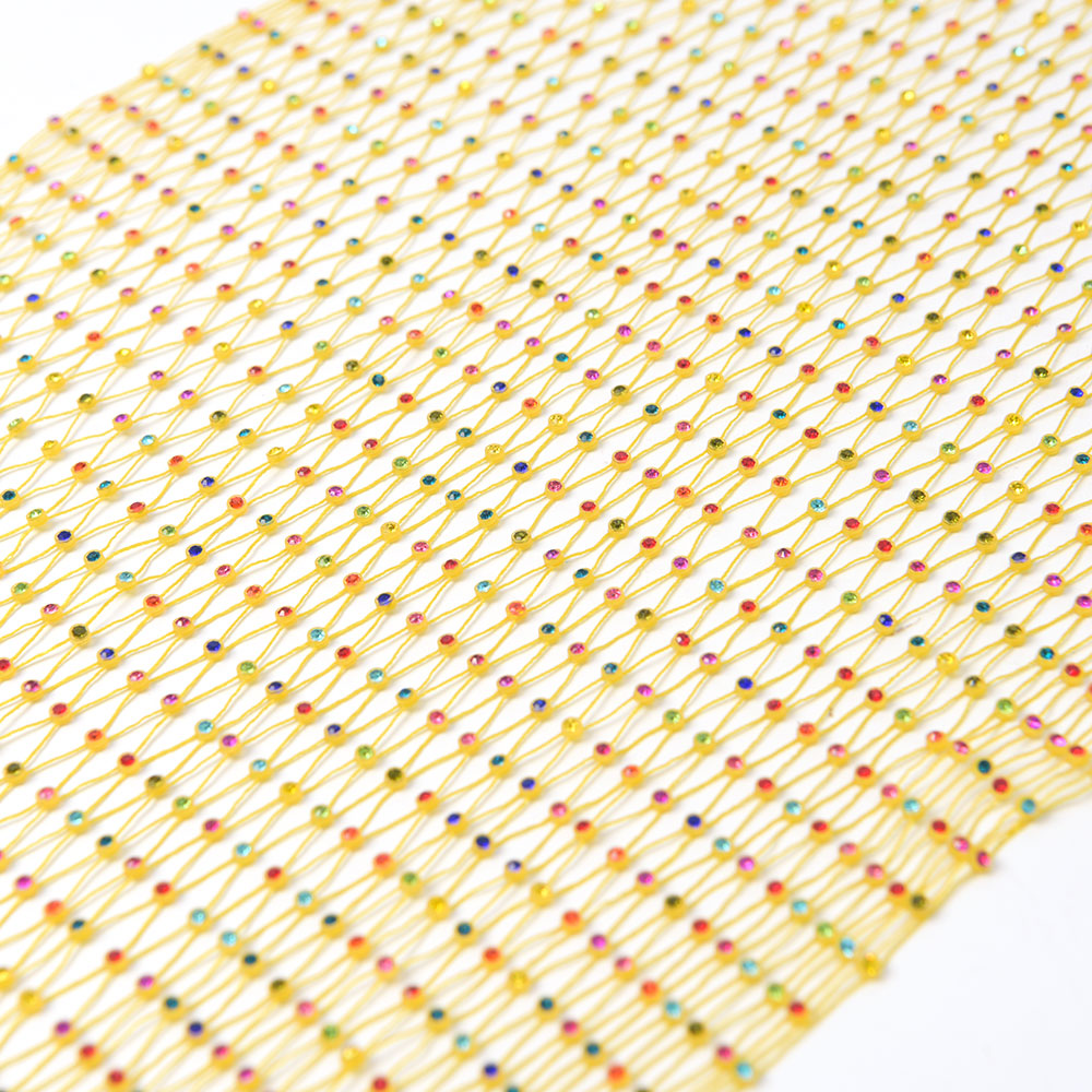 Plastic Chain With Stone In Row