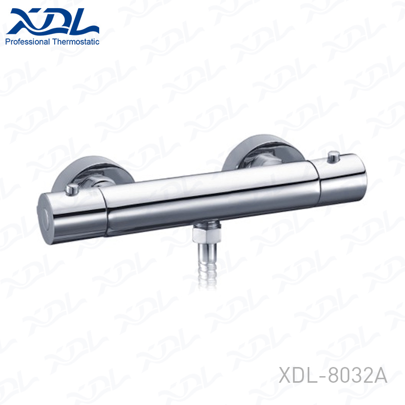 Thermostatic shower mixer