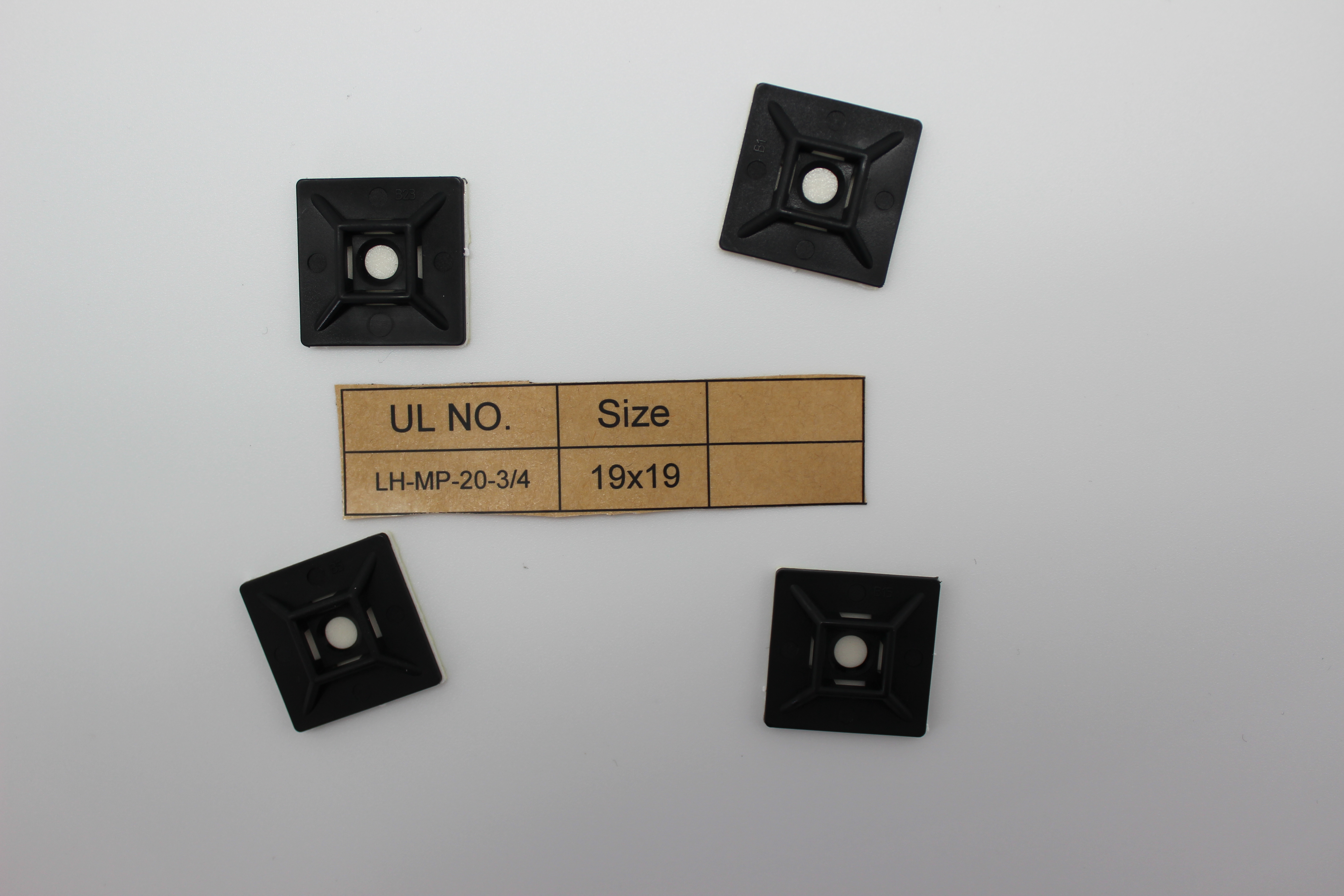Mounts Pad In Nylon