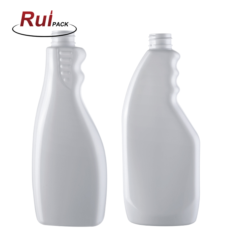 plastic sprayer bottle
