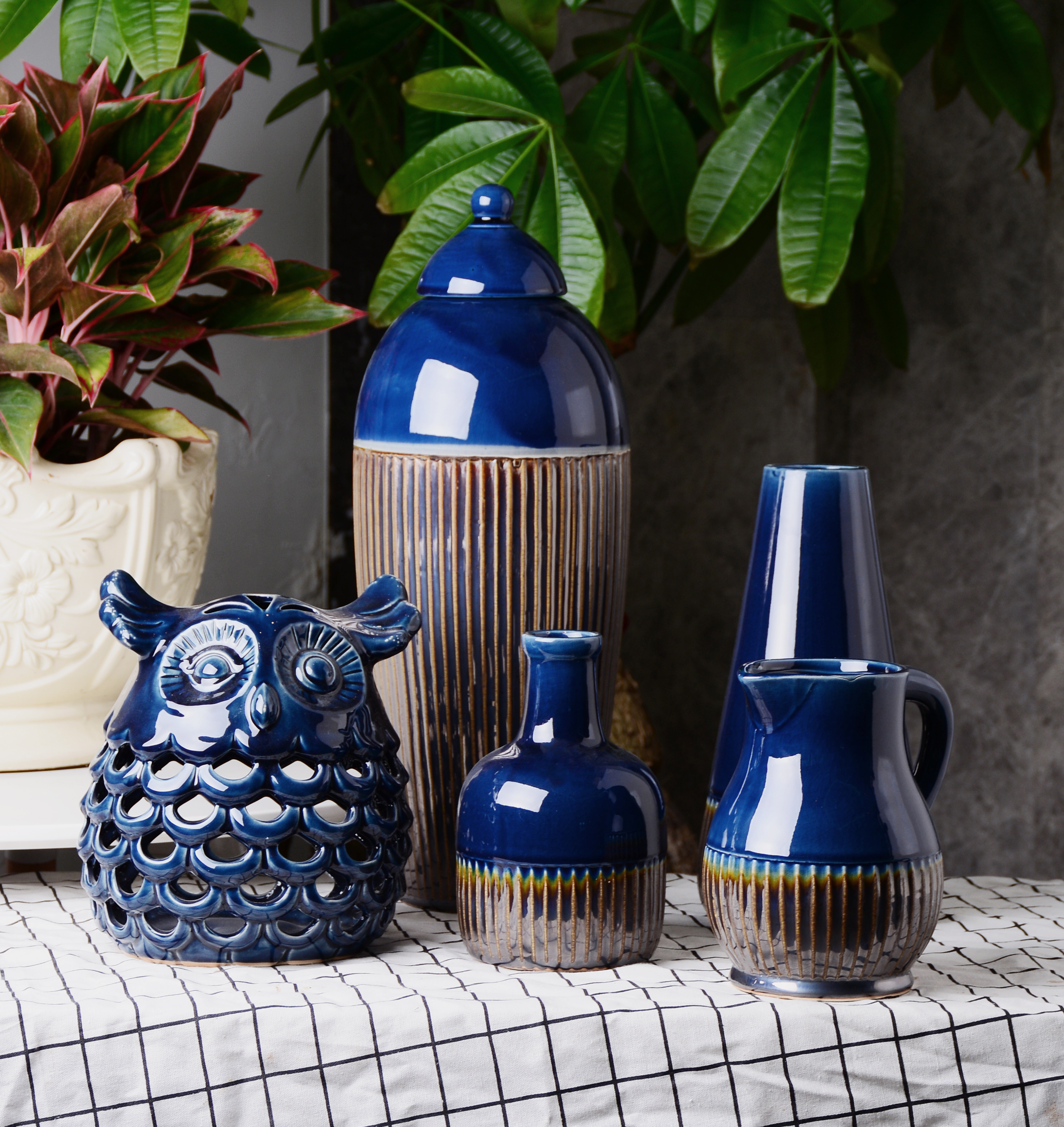 Ceramic Home Decoration ,pot ,vase,lantern