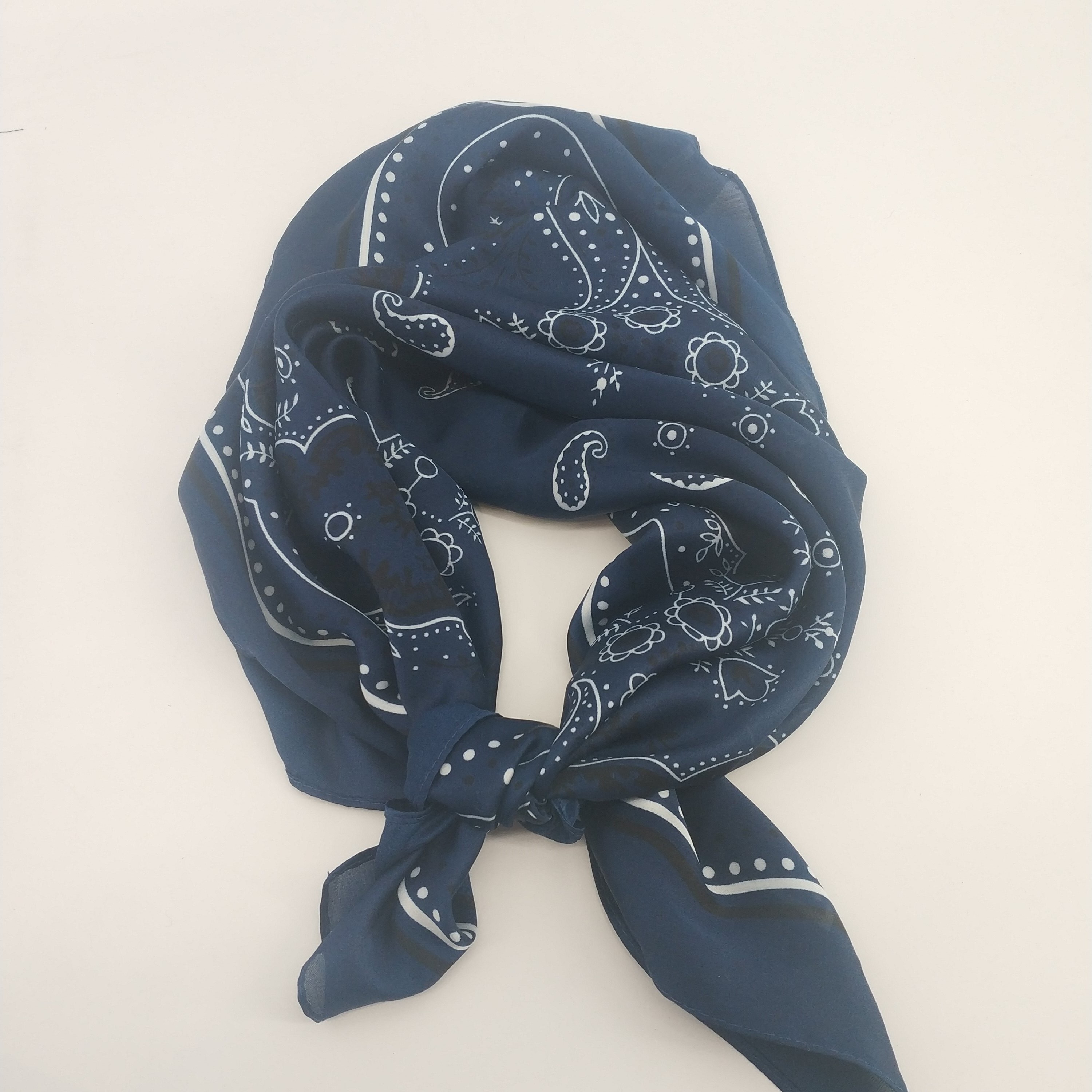 ladies' printed scarf