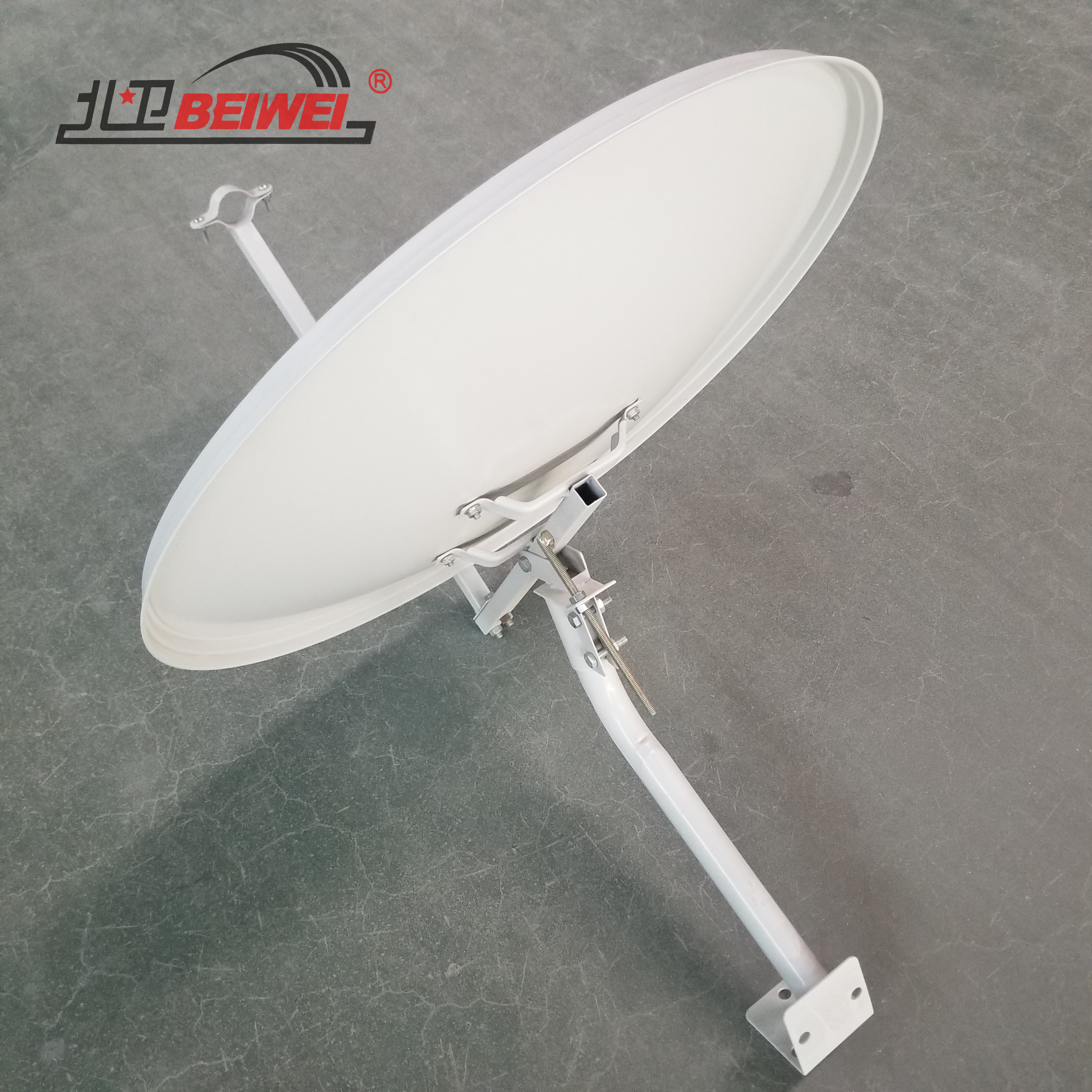 Dish antenna