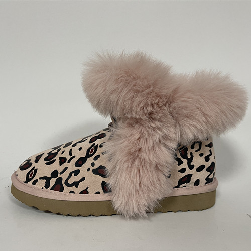 Snow Boots