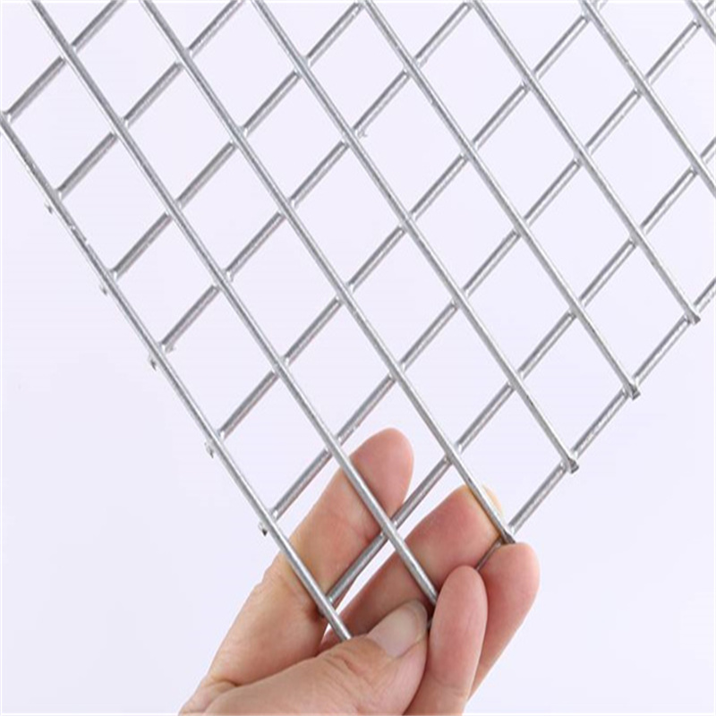 Welded wire mesh panel