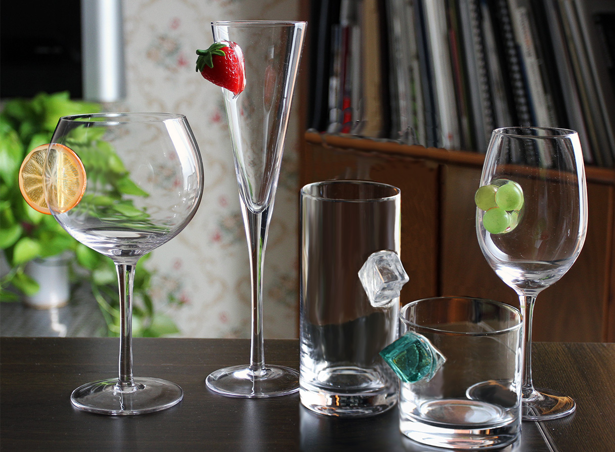 Hill House (Chengde) Glassware Co.,Ltd. – portarretrato 3