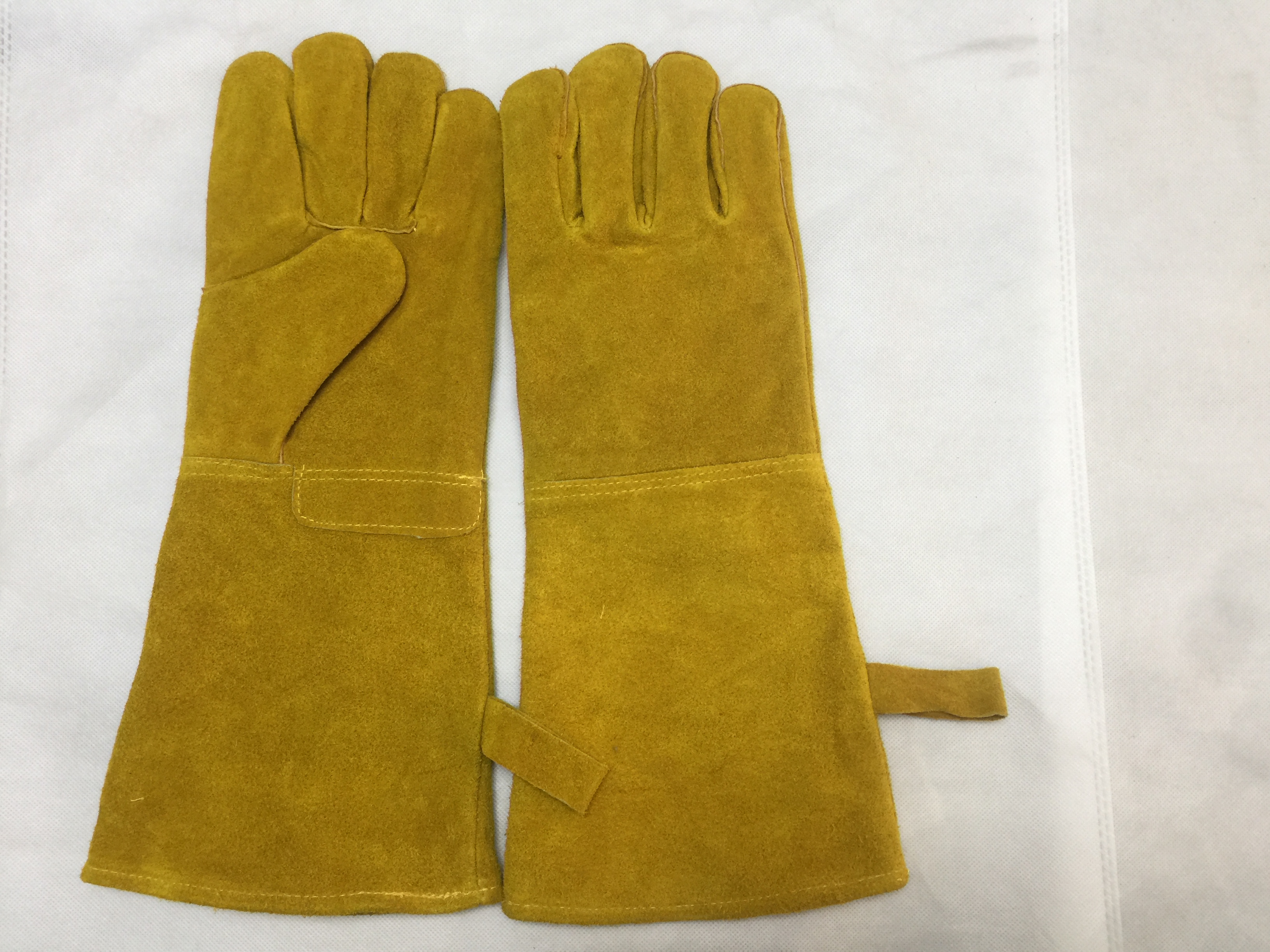 Custom long size design welding gloves