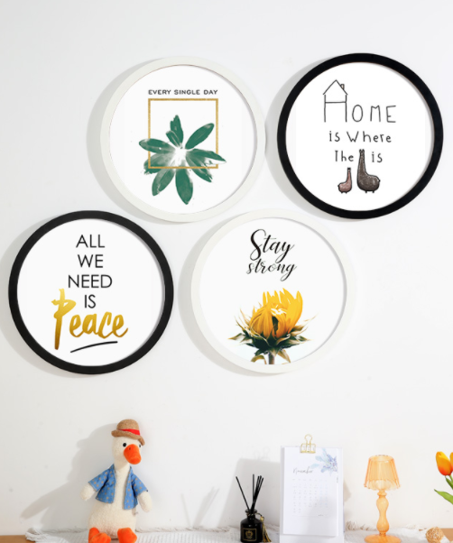 Circular composite color photo frame photos hanging on the wall