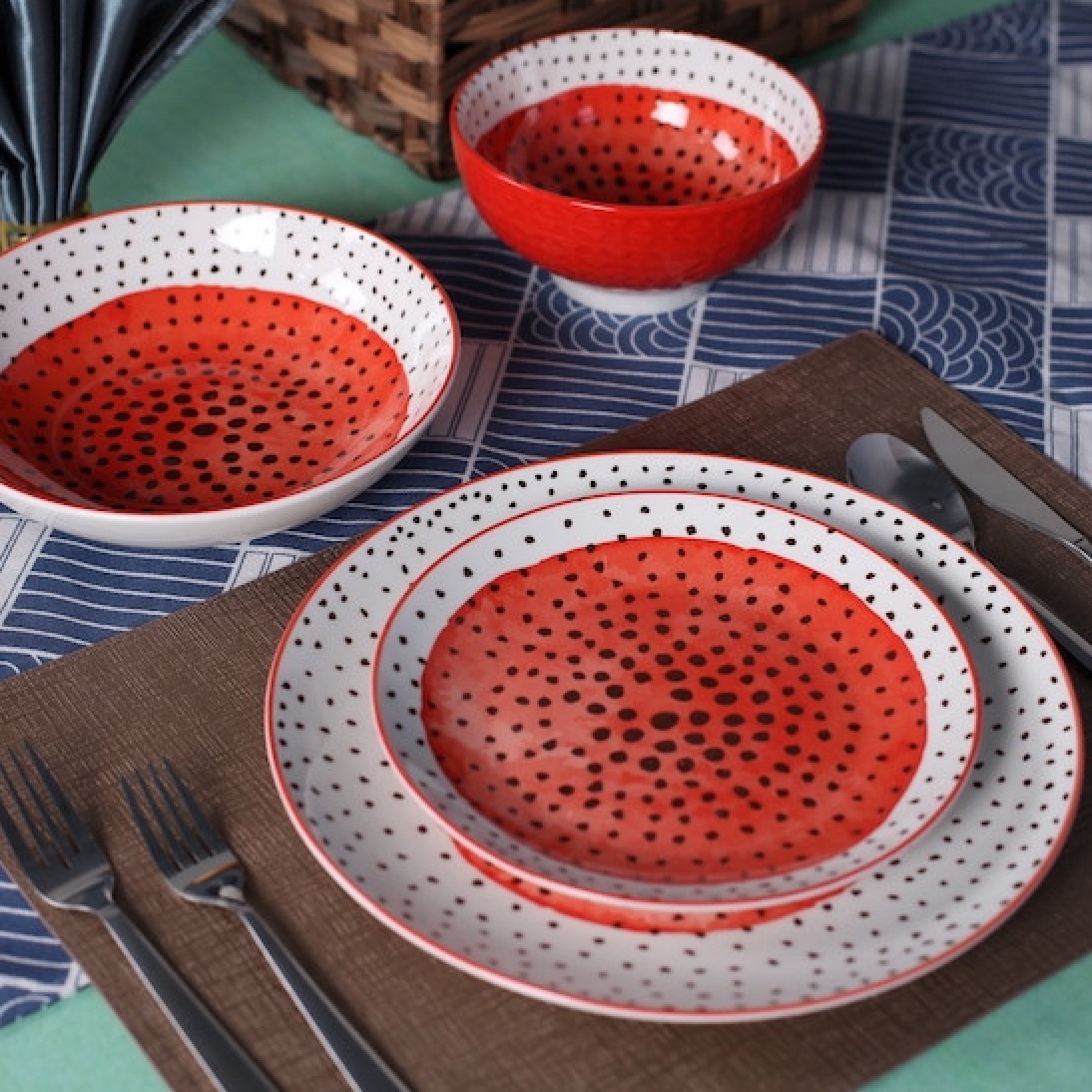 Porcelain Dinner set