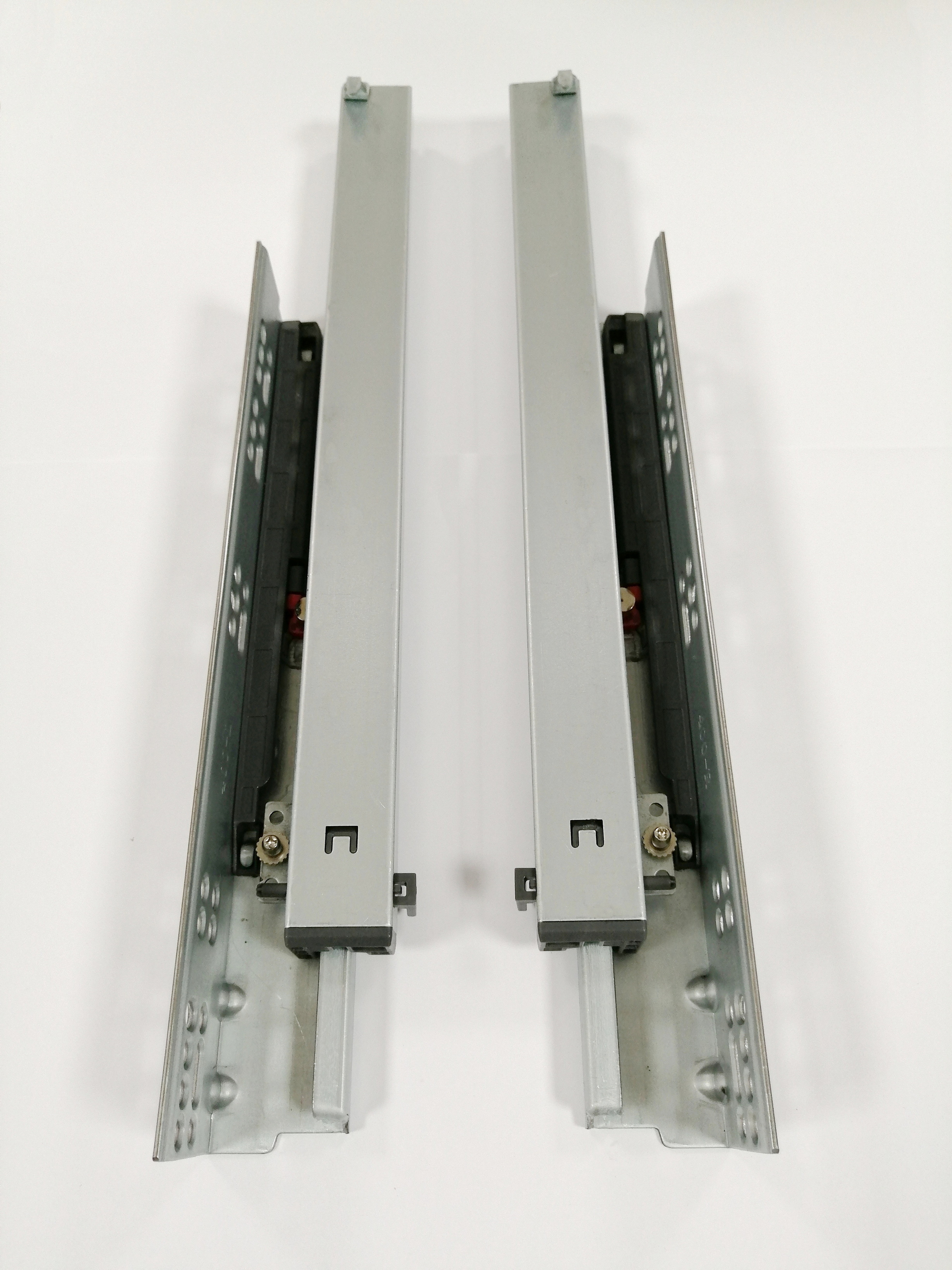3 Fold Soft Closing Undermout Slide With Nail