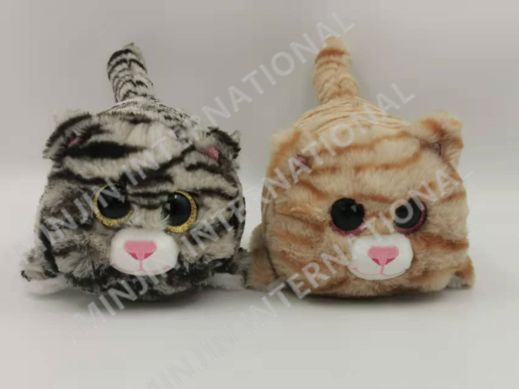High quality plush material of cute cat