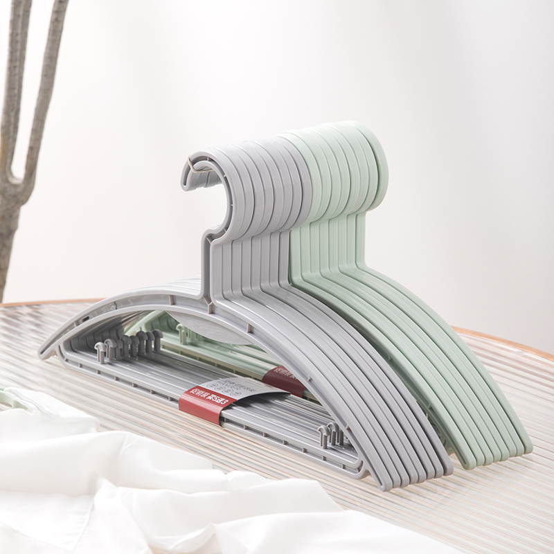 Plastic PP clothes hangers with contoured shoulders & 2 hooks