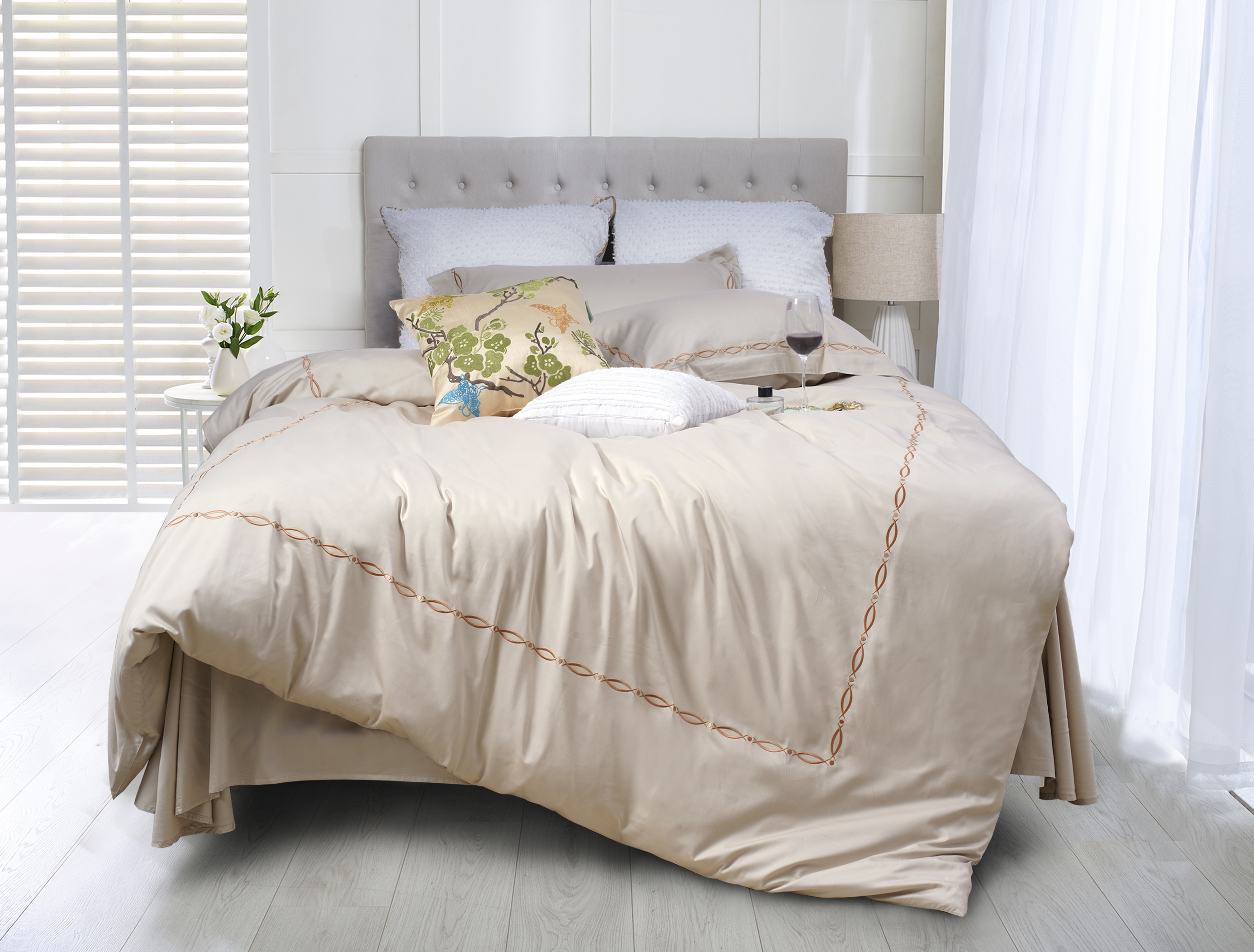 Embroidery duvet cover set