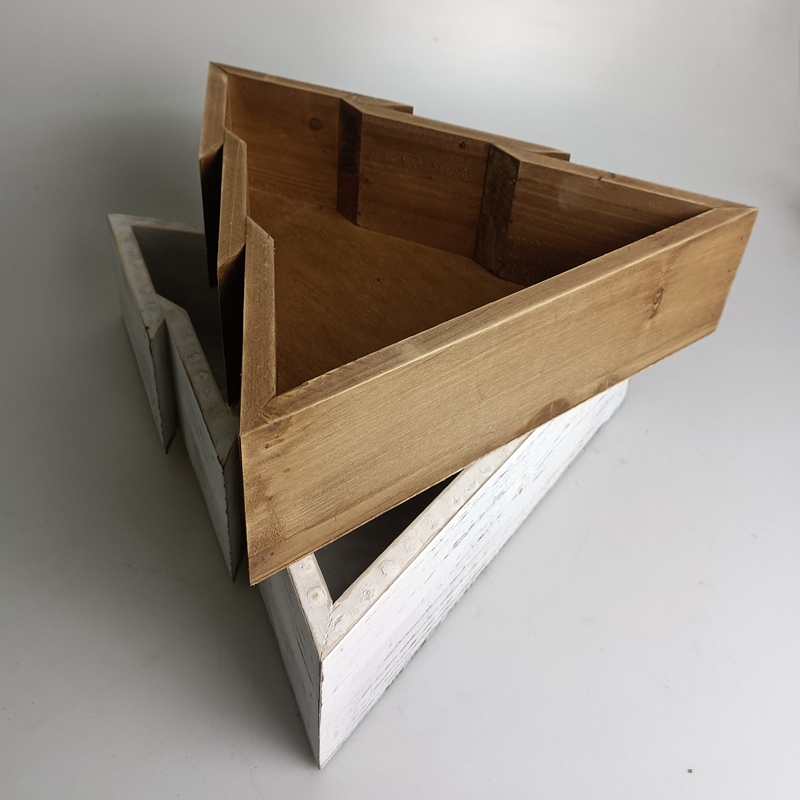 Wooden flower pot