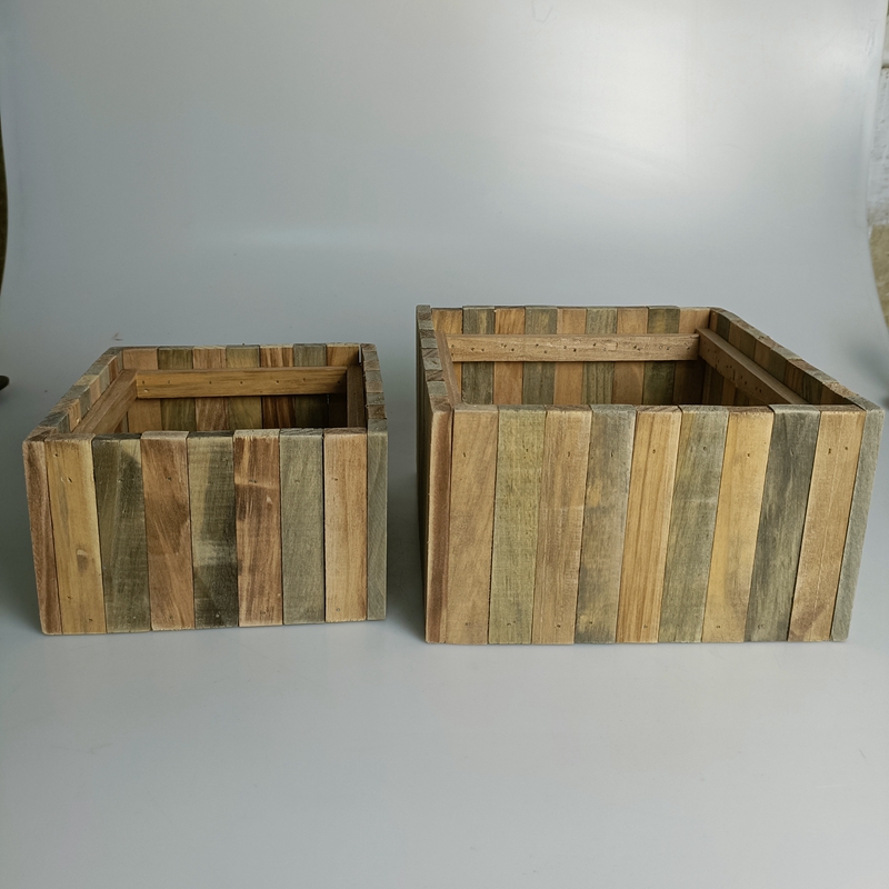 Wooden planter