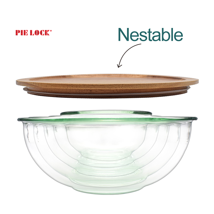 Glass salad bowl with bamboo lid