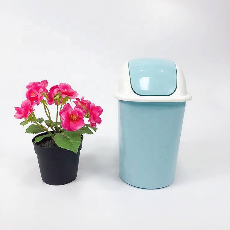 Plastic waste bin